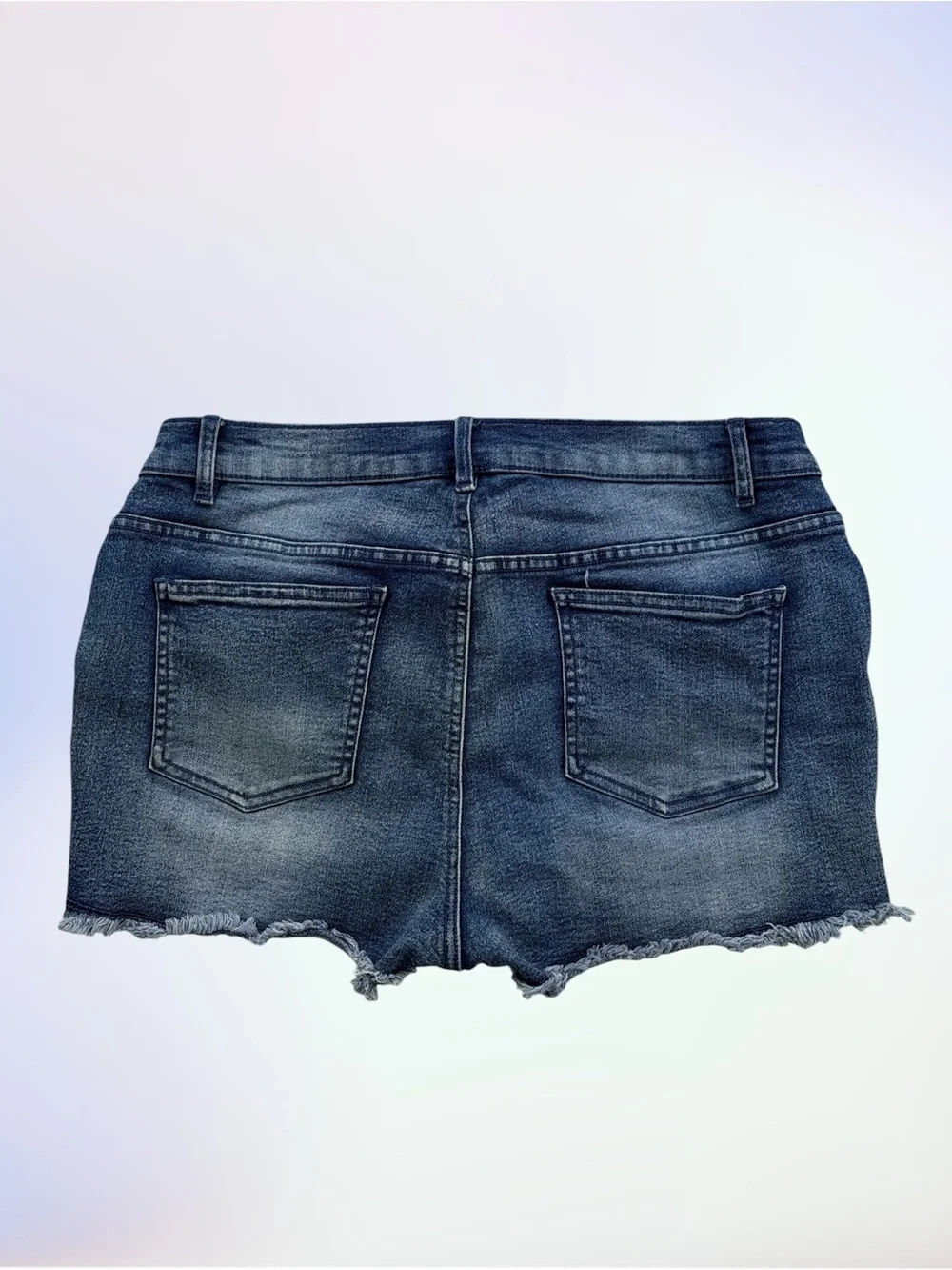 VENUS Medium-Wash Frayed Hem Mid-Rise Blue Denim Short Shorts ~ Women’s 12